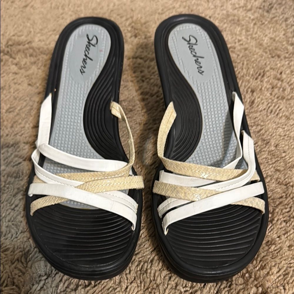Skechers Y2K Black Cream Crisscross Straps Lightweight Comfort Wedge Sandals 8